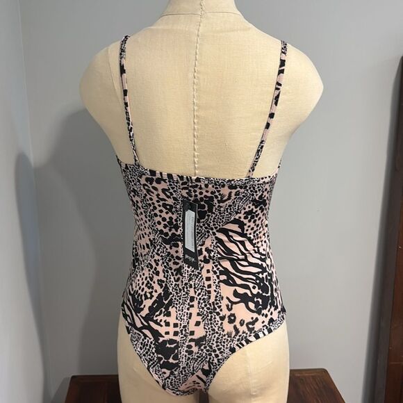 NWT Nasty Gal Party Animal Slinky High Leg Bodysuit Size 4 - Picture 4 of 10